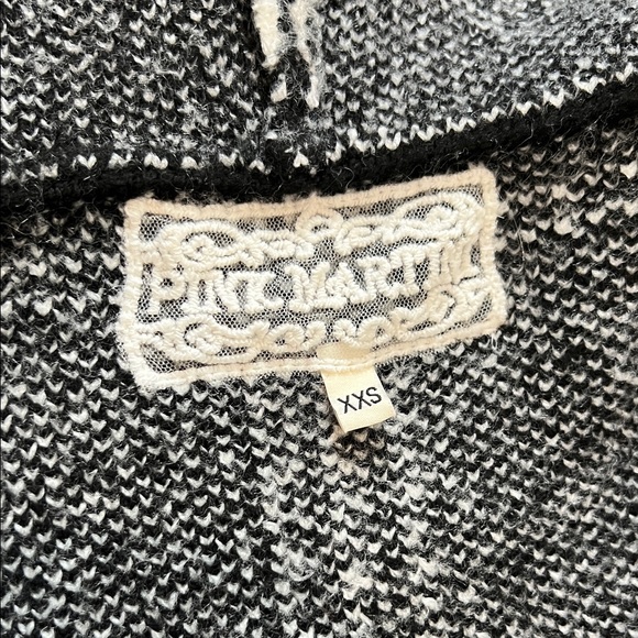 Pink Martini Monochrome Knit Cardigan - Picture 2 of 4